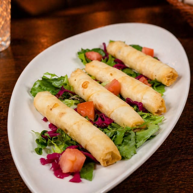 Crispy Phyllo Rolls (Meat).
