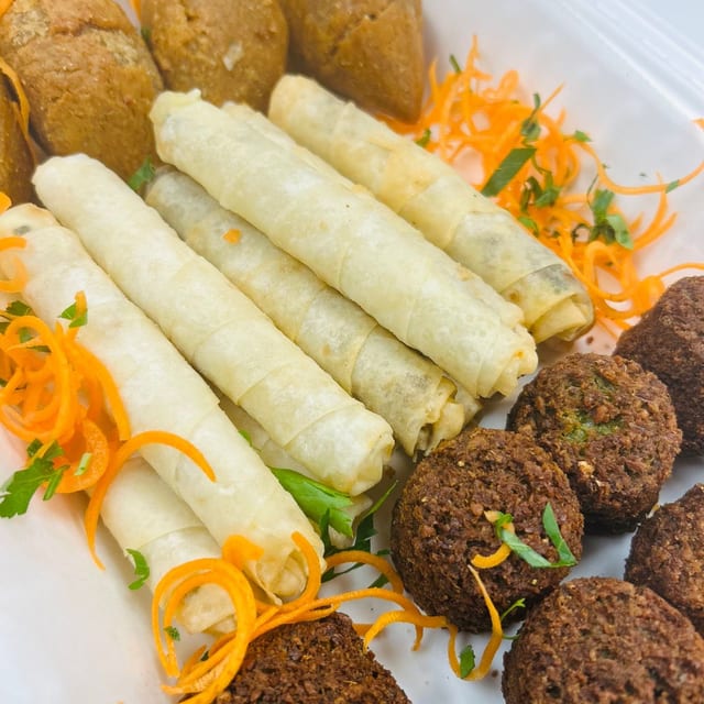 Hot Mixed App Tray.